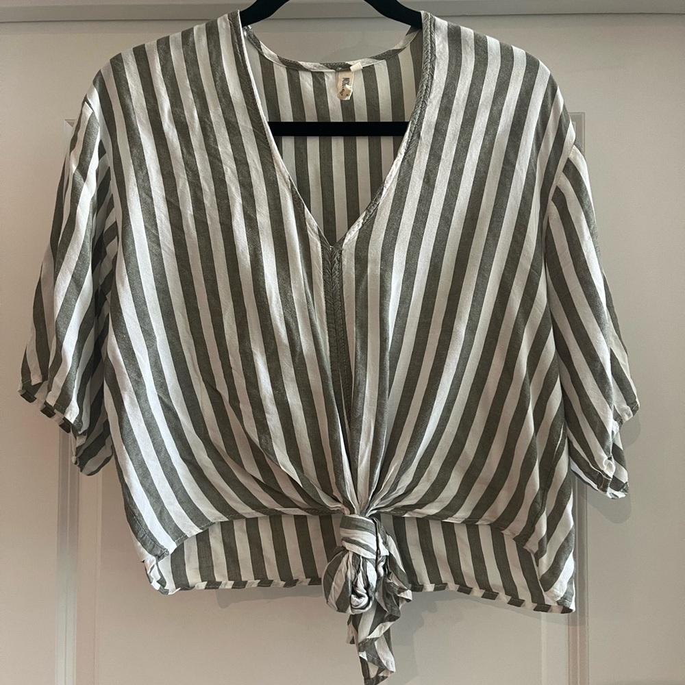 Sky and Sparrow Blouse